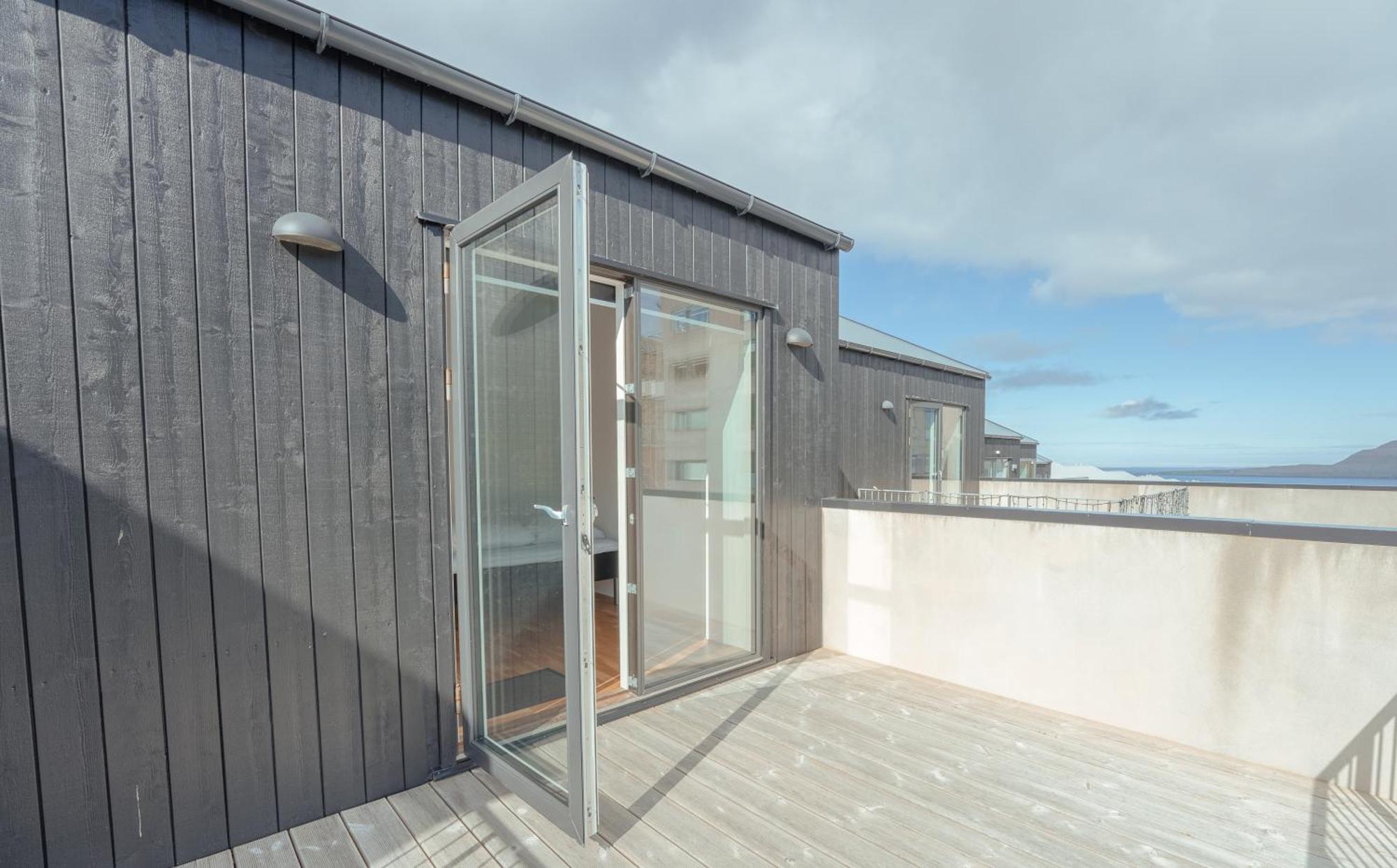 Breathtaking Views - New - 220M2 - 5 Bedroom - Walks Torshavn Luaran gambar